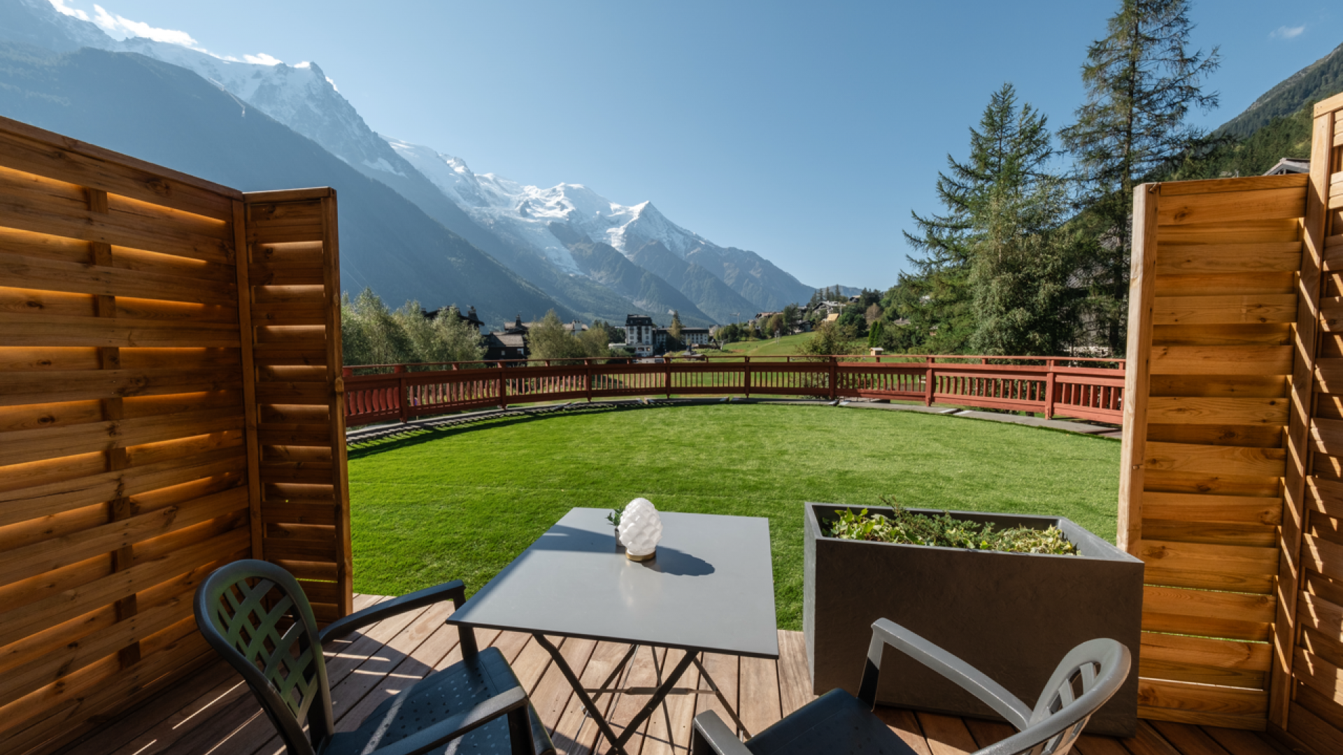 Hotel Chamonix Mont-Blanc View Incredible Downtown